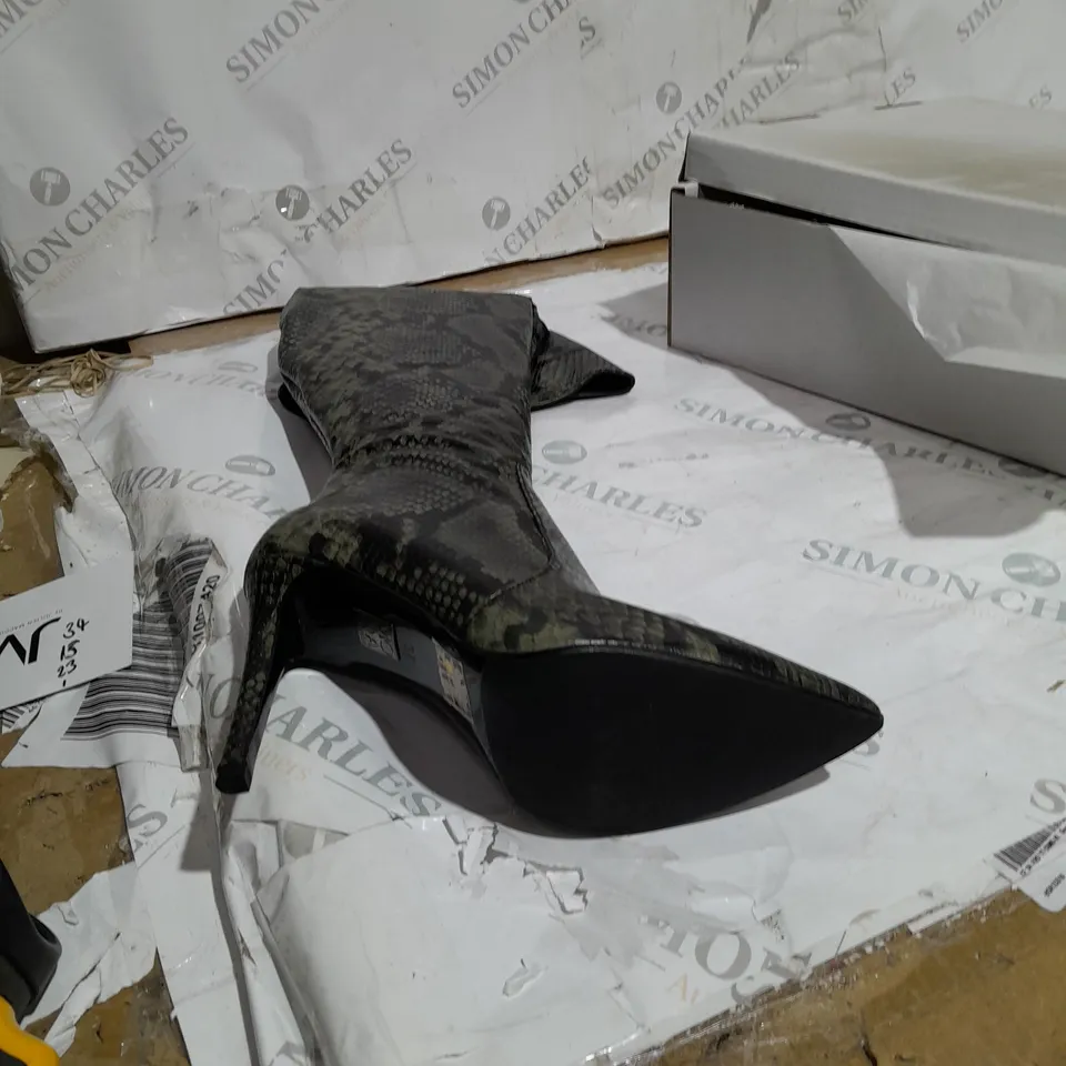 BOXED MODA IN PELLE HELGA OVER KNEE BOOTS GREEN SNAKESKIN SIZE 4