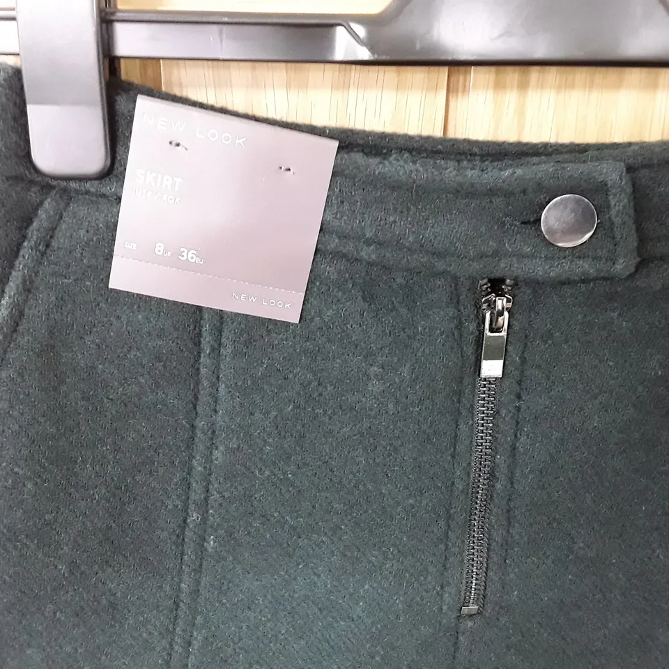 BAGGED NEW LOOK WOOL ZIP SKIRT IN GREEN - UK 8