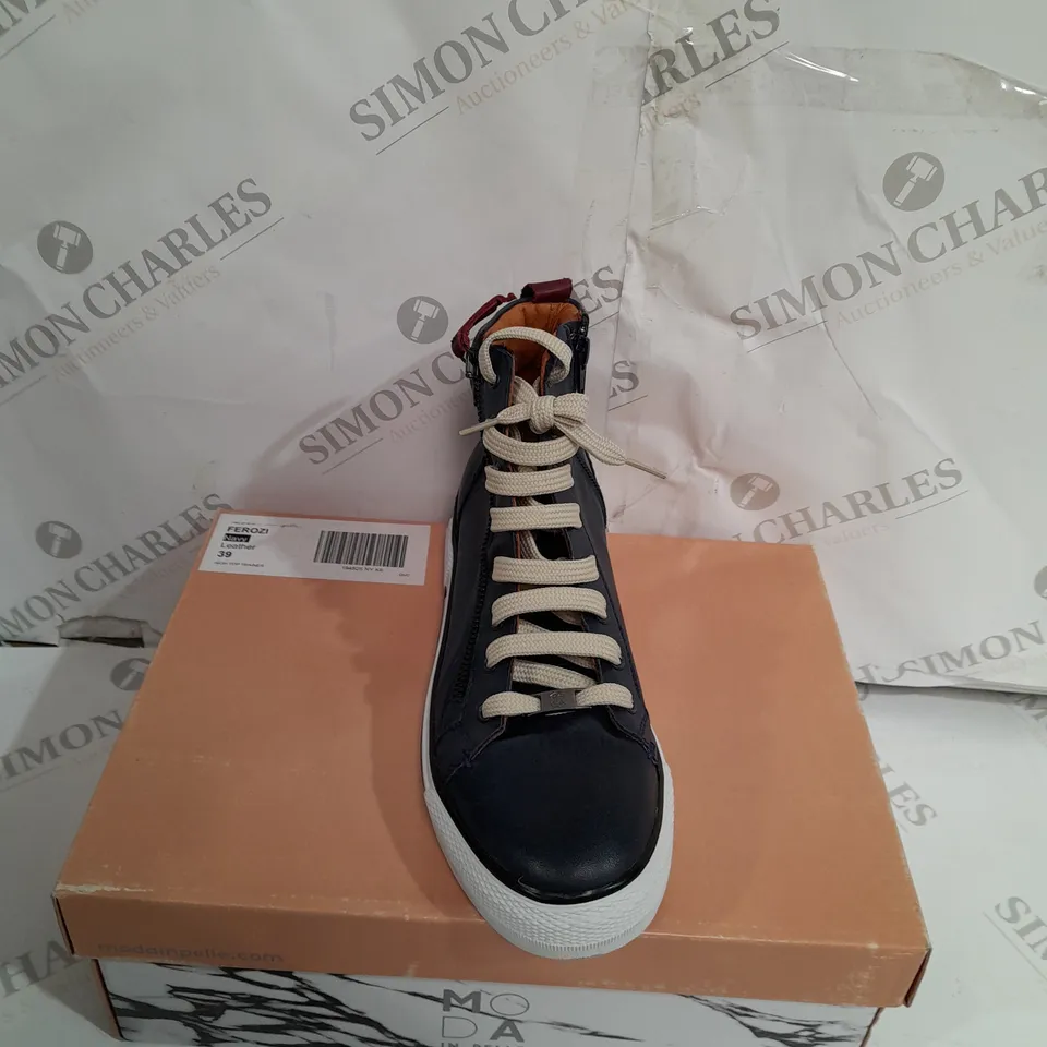 BOXED MODA FEROZI NAVY LEATHER TRAINERS SIZE 39