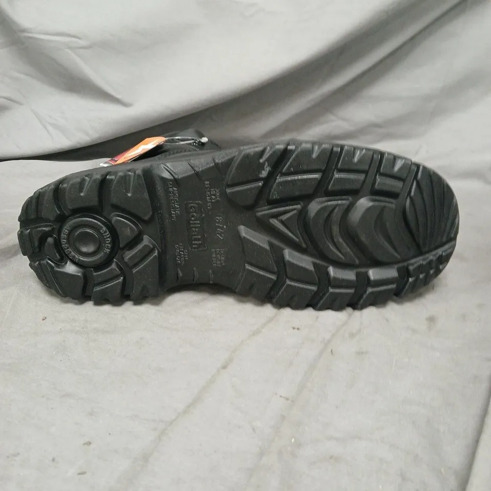 GOLIATH BLACK LEATHER SAFETY BOOTS – WORK BOOTS - SIZE 8