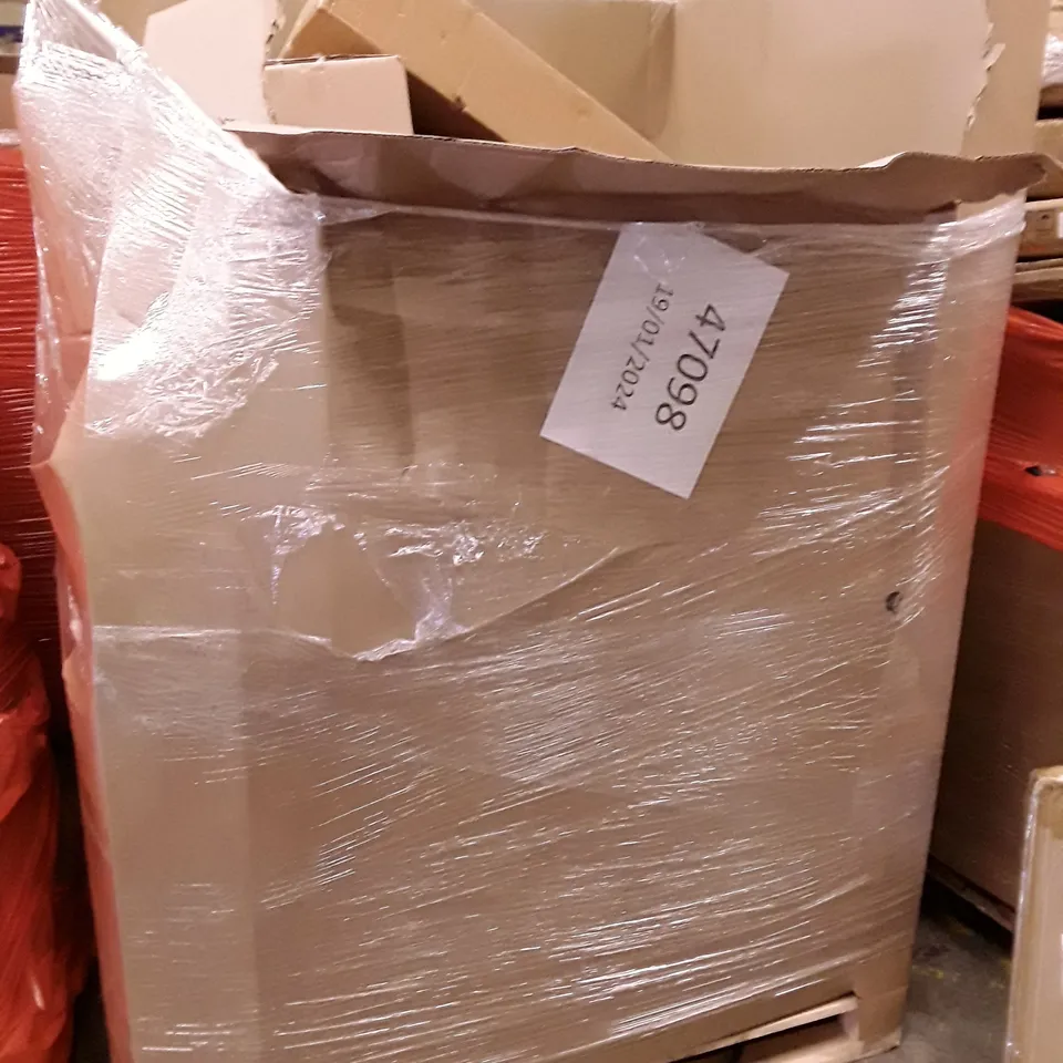 PALLET OF ASSORTED PRODUCTS INCLUDING SPACE HEATER, HOMIDEC DRYING RACK, 42" CEILING FAN, ARMCHAIR, 3 TIER GARMENT ROLLING RACK