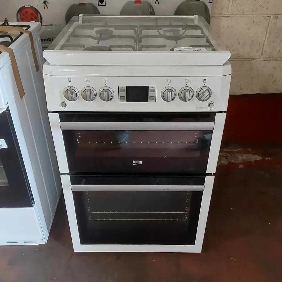 BEKO DOUBLE OVEN GAS COOKER IN WHITE - BDVG675NTW