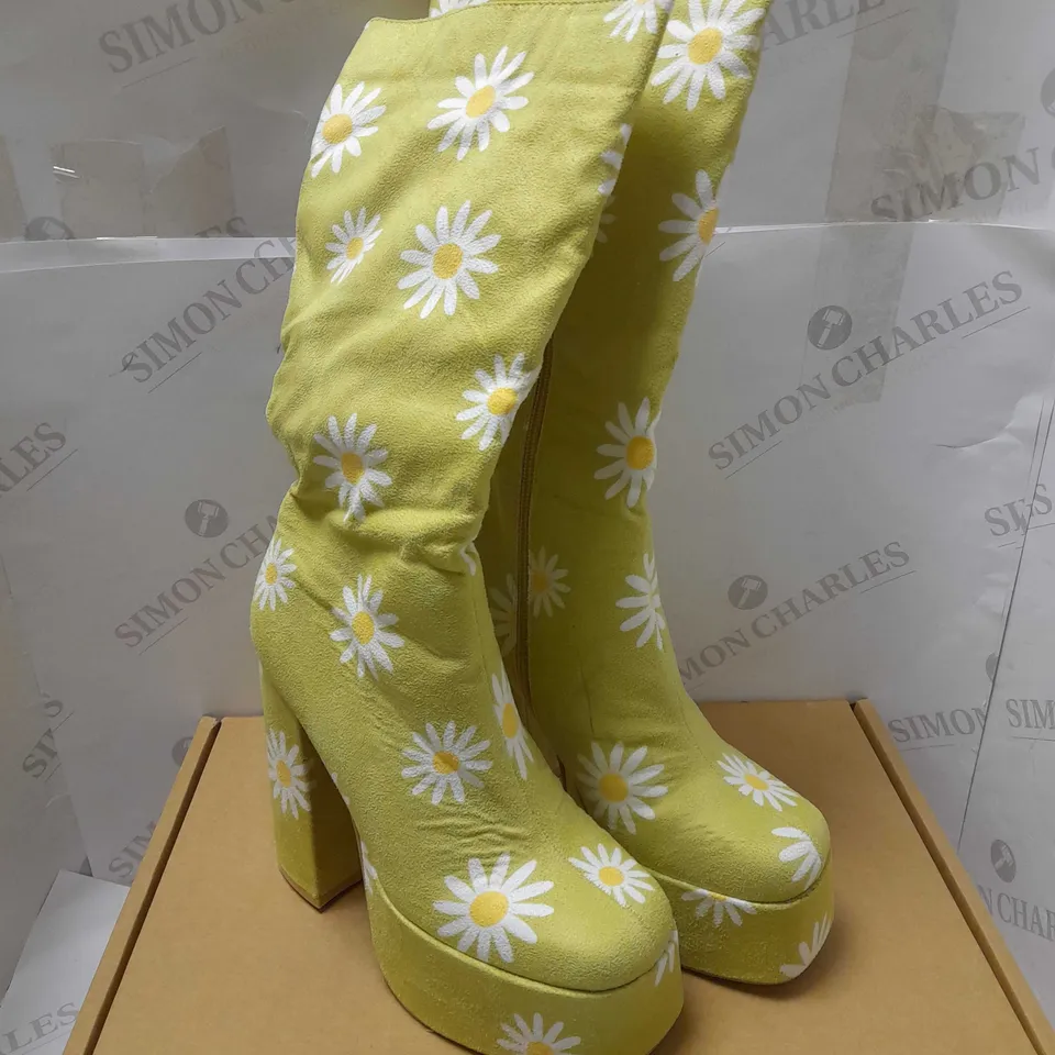 KOI CRAZY DAISY GREEN PLATFORM LONG HEELED BOOTS - SIZE 6