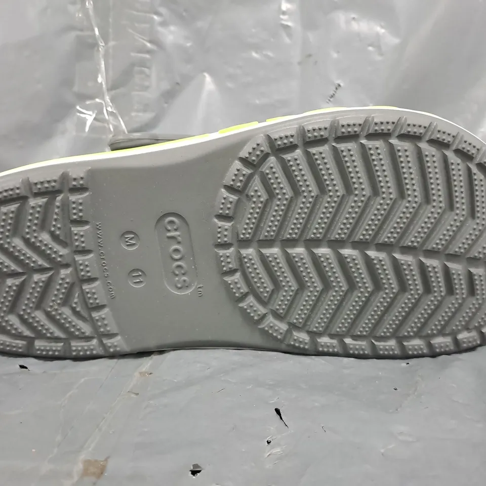PAIR OF CROCS BAYABAND CLOGS IN GREY/WHITE/GREEN SIZE UK M10/W11