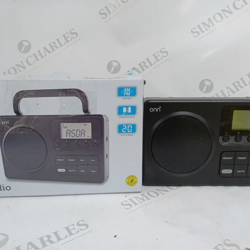 BOXED PORTABLE AM/FM RADIO