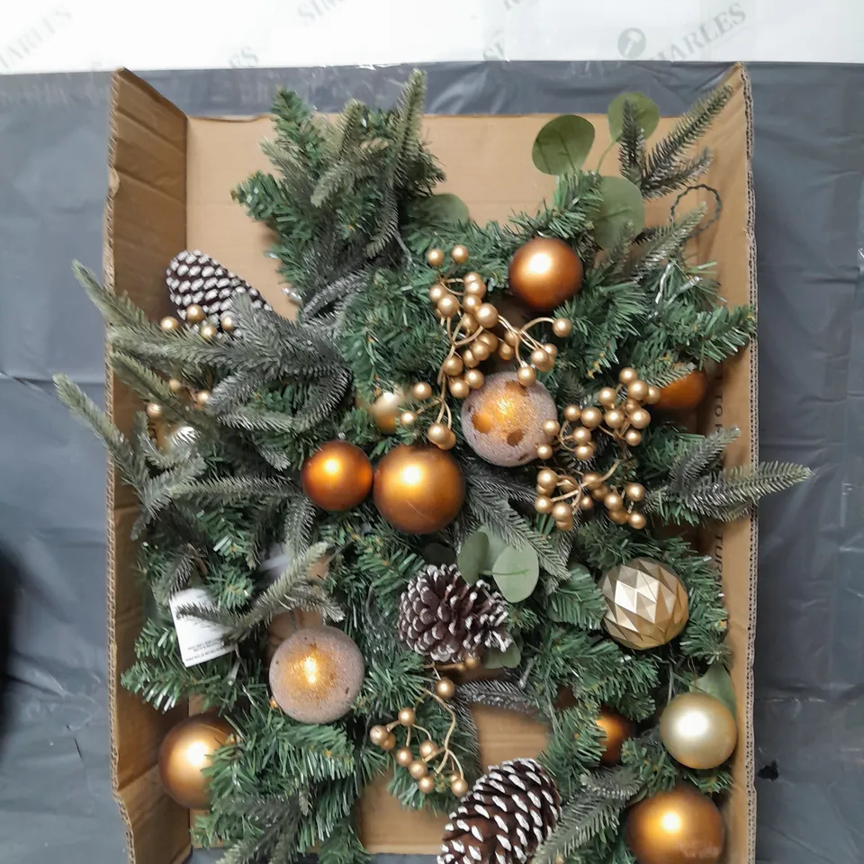 9FT COPPER AND GOLD PRE-LIT GARLAND  RRP £45.99