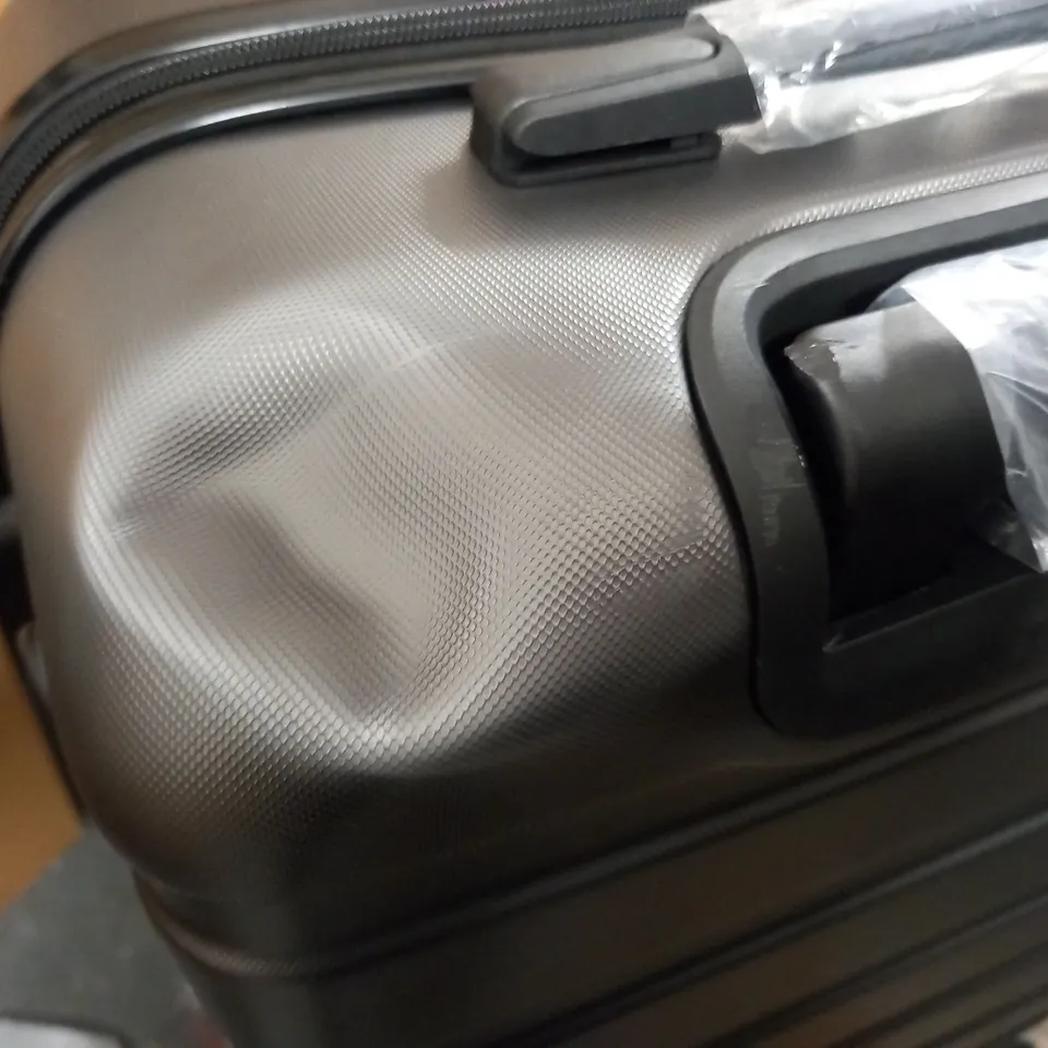 GREY HARD SHELLED LUGGAGE CASE