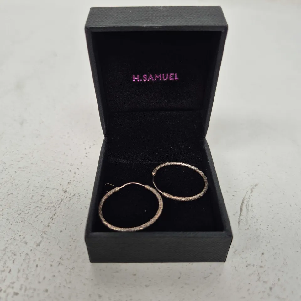 BOXED H.SAMUEL LOOP EARRINGS