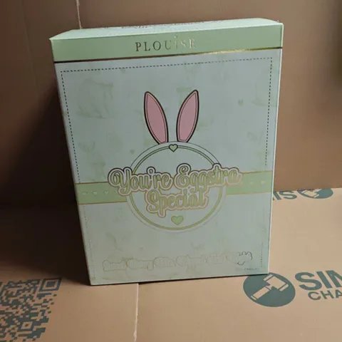 P LOUISE YOU'RE EGGSTRA SPECIAL COSMETICS BOX SET