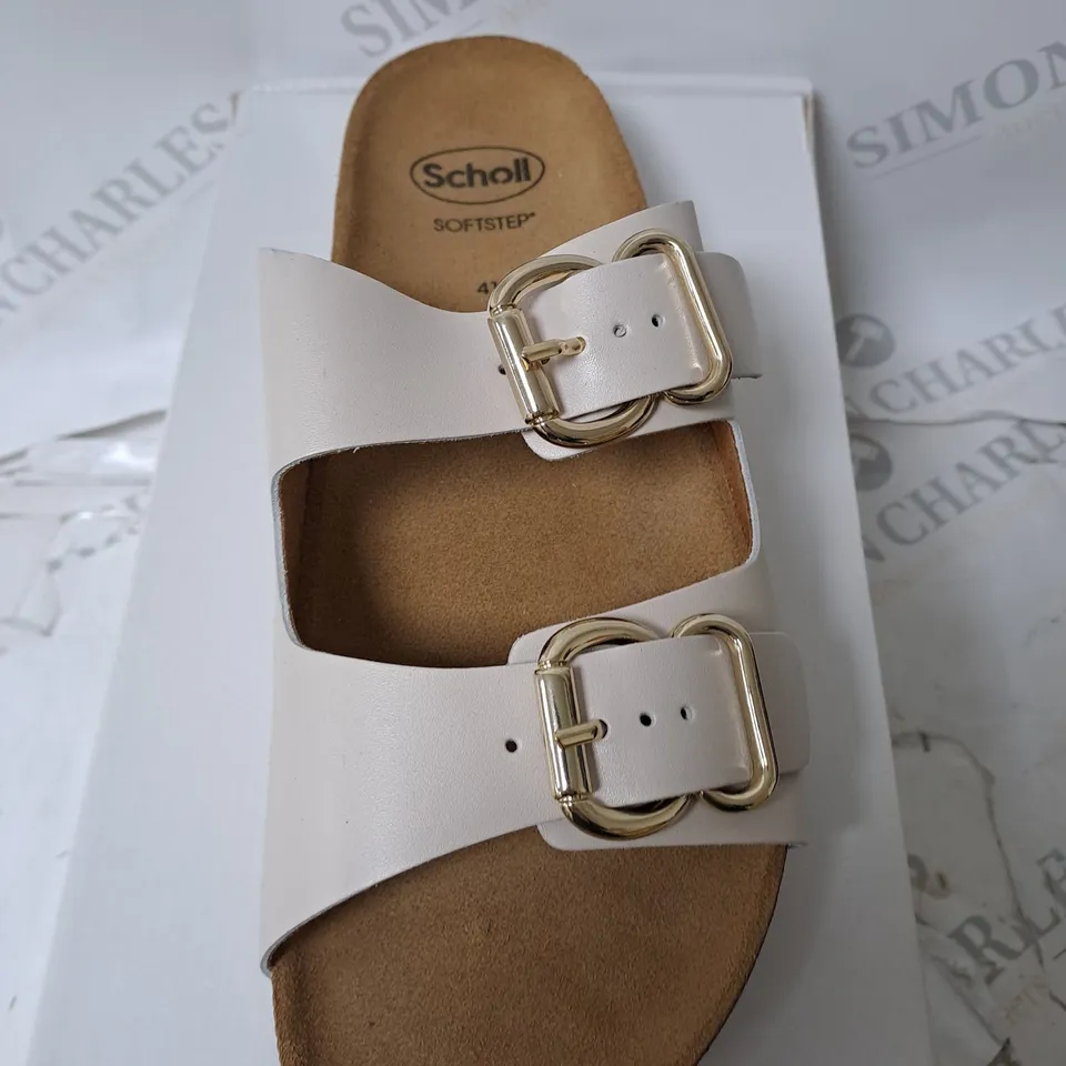 BOXED SCHOLL SANDLES IN CREAM SIZE 7  