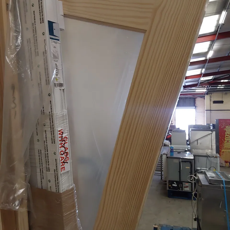 CLEAR PINE 2 PANEL CLEAR GLAZED INTERNAL DOOR 1981 × 686mm