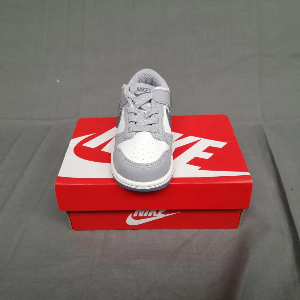 BOXED PAIR OF NIKE DUNKS LOW SUMMIT WHITE/LIGH CARBON UK 4.5