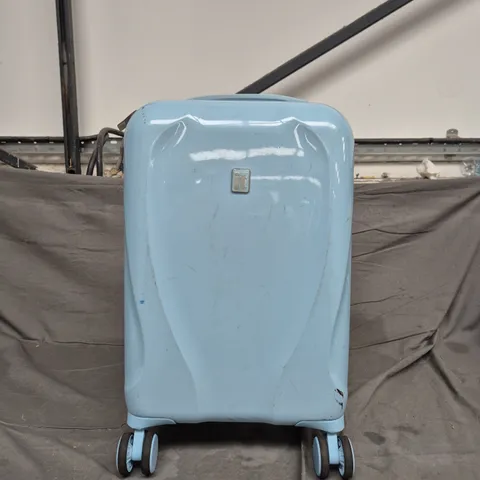 PASTEL BLUE HARD-SHELL SUITCASE ON FOUR WHEELS – TRAVEL LUGGAGE