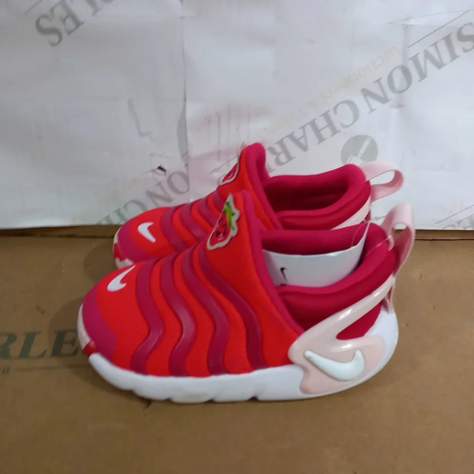 PAIR OF NIKE DYNAMO GO LIL FRUITS FOR KIDS SIZE 6.5
