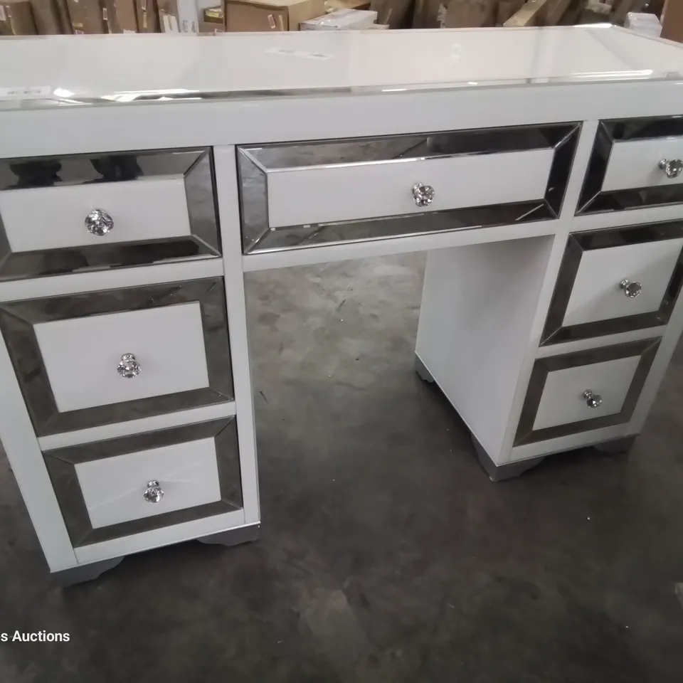 DESIGNER WHITE GLASS & MIRRORED PEDESTAL DRESSING TABLE 