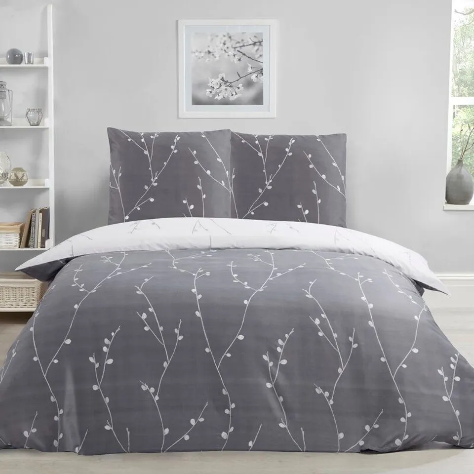 CARRAZANA DUVET COVER SET- KING SIZED- 2 STANDARD PILLOW CASES- GREY& WHITE FLORAL
