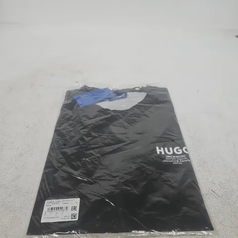 HUGO BY HUGO BOSS T-SHIRT – BLACK - SIZE L