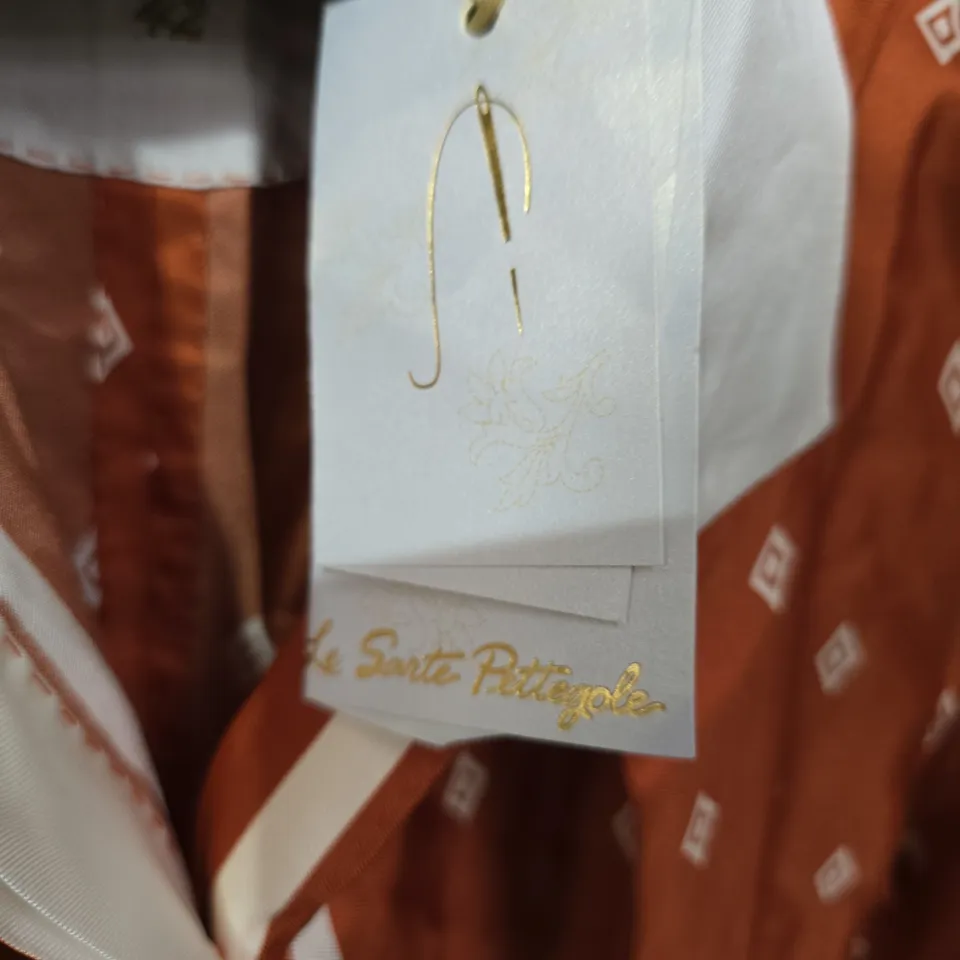 WOMEN'S ORANGE SATIN BLOUSE WITH WHITE COLLAR, UK 16 (EU 42)