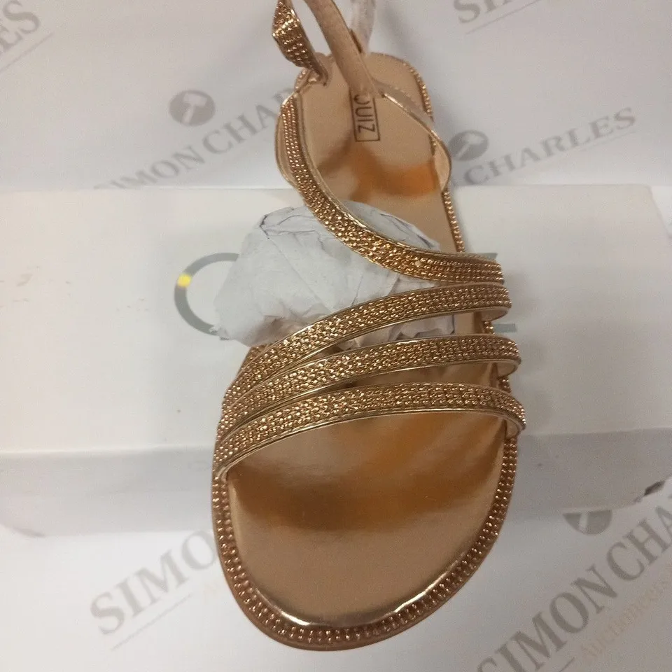 BOXED QUIZ ROSE SHIMMER DIA ASYM FLAT SANDALS SIZE 8