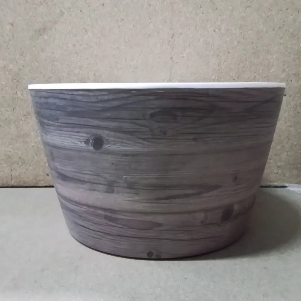 BOXED MELAMINE BOWL OAK/WHITE APPROXIMATELY 3