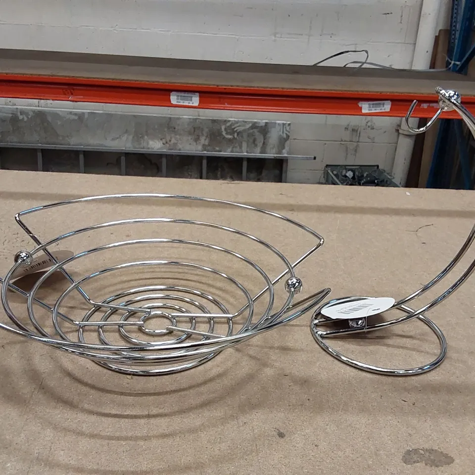 BOXED REBRILLIANT METAL FRUIT BOWL AND BANANA HOLDER (1 BOX)