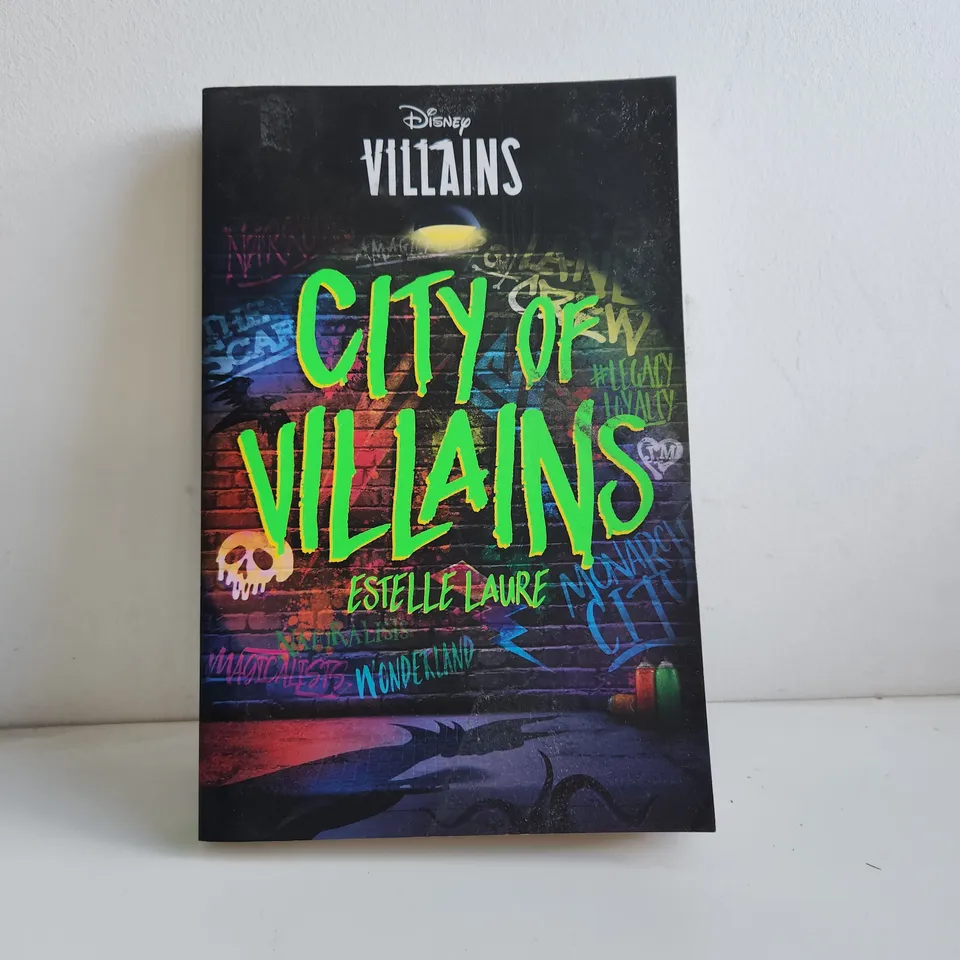 25 COPIES OF DISNEY'S CITY OF VILLAINS