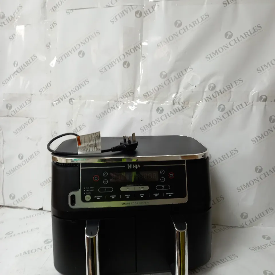 BOXED NINJA FOODI MAX DUAL ZONE 9.5L AIR FRYER AF451UK