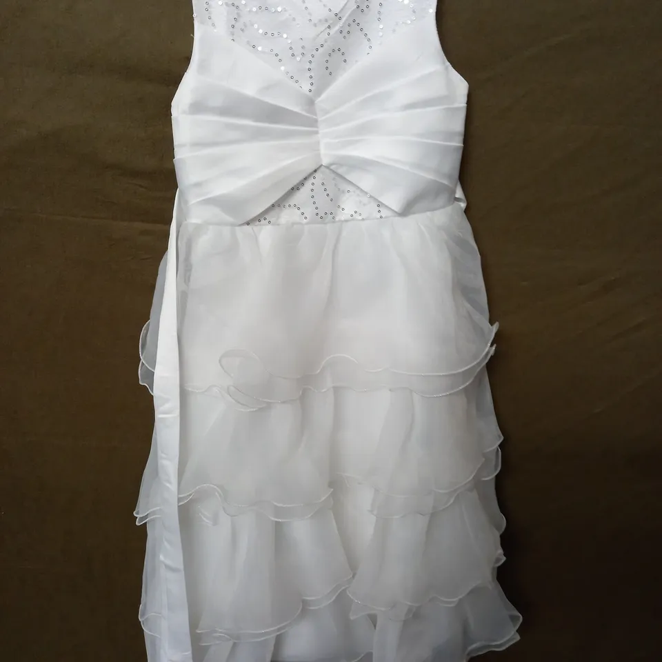 WHITE OCCASIONAL DRESS - 9/10 YRS