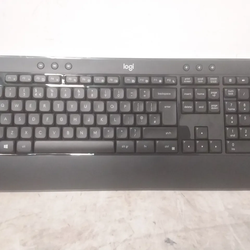 BOXED LOGITECH MK540 WIRELESS KEYBOARD