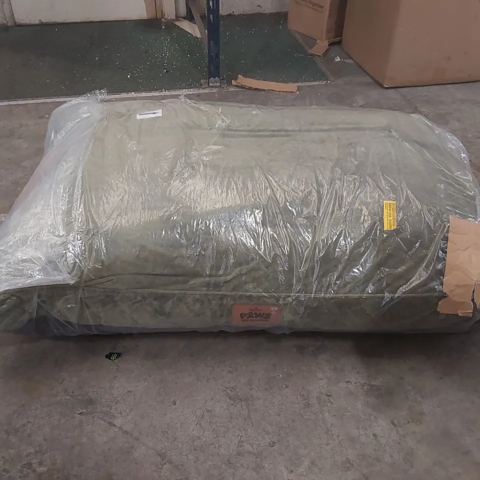 BAGGEDSLUMBERDOWN PAWS FOR SLUMBER RAISED PADDED PET BED