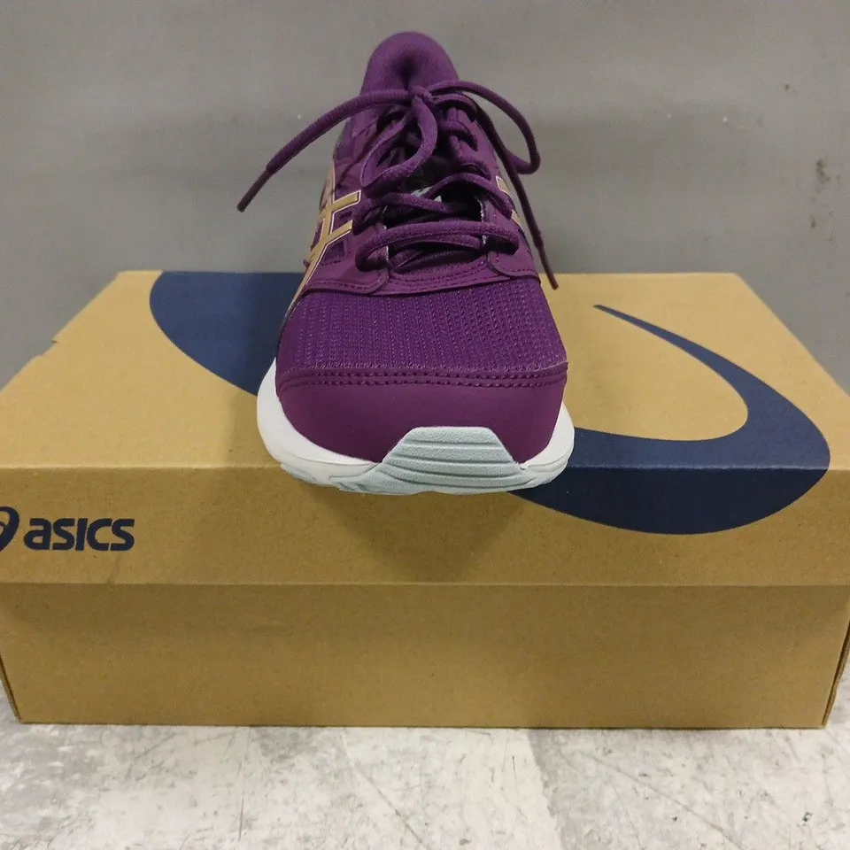BOXED PAIR OF ASICS KID'S JOLT 4 GS SHOES IN DEEP MAUVE/CHAMPAGNE SIZE UK 2