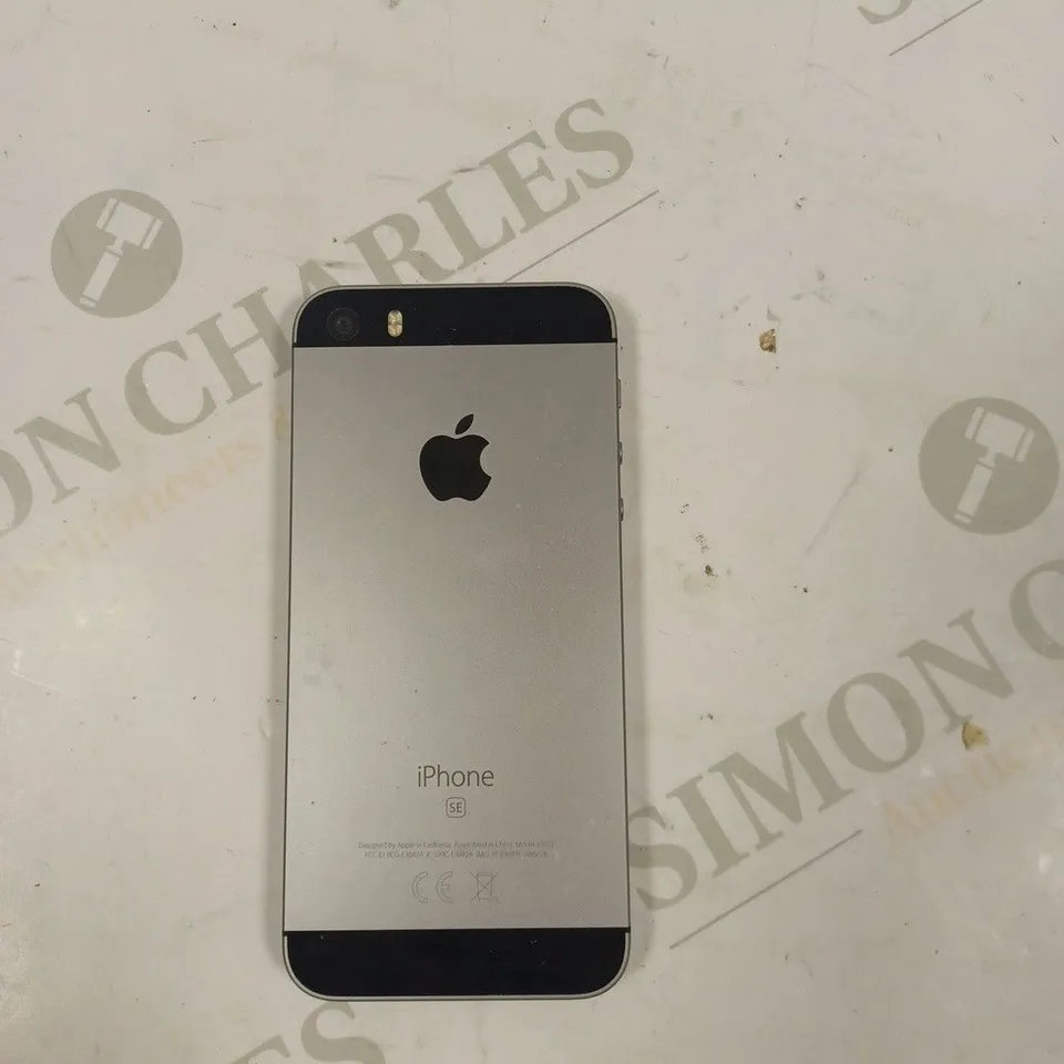 APPLE IPHONE SE SMARTPHONE 