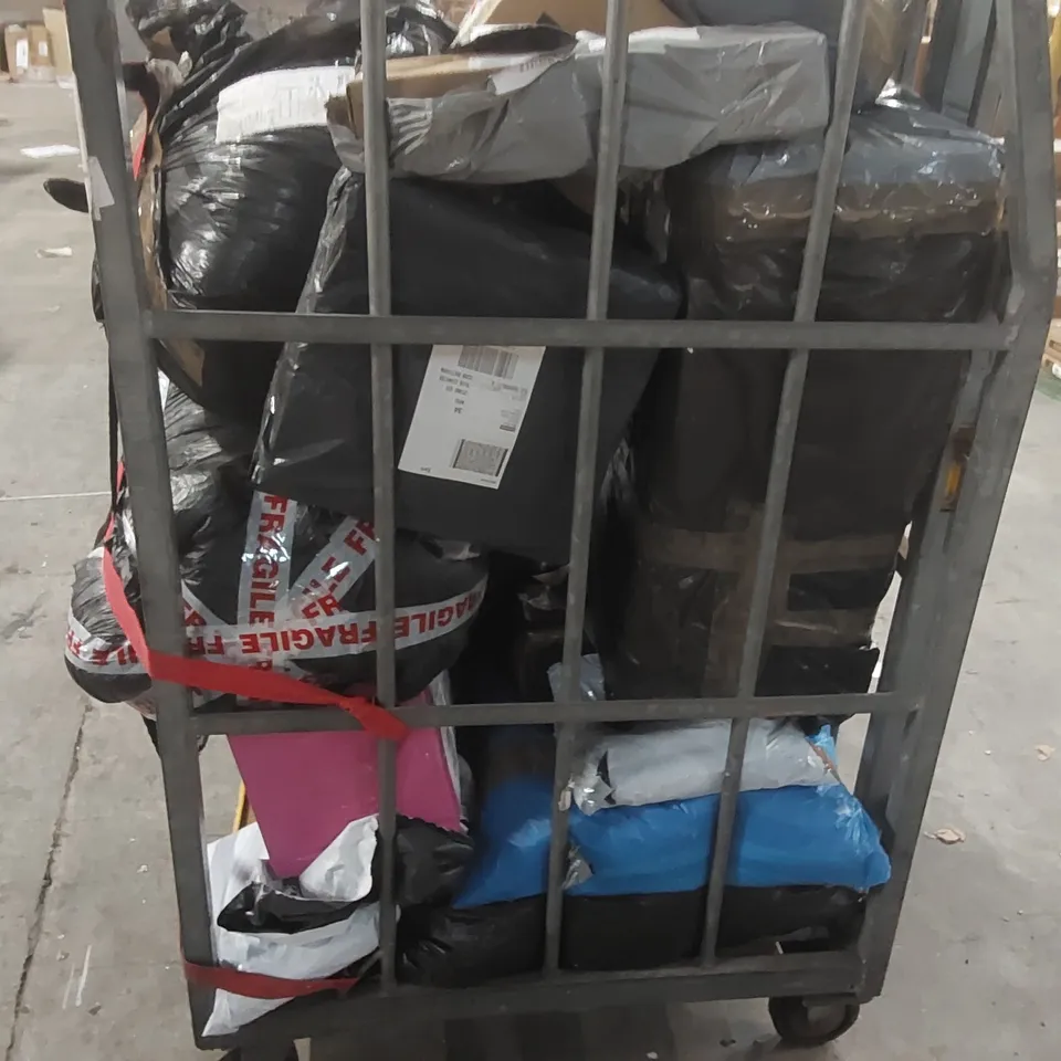 CAGE CONTAINING A LARGE QUANTITY OF ASSORTED ITEMS INCLUDING: BEDDING, EGG COOKER ECT // CAGE NOT INCLUDED