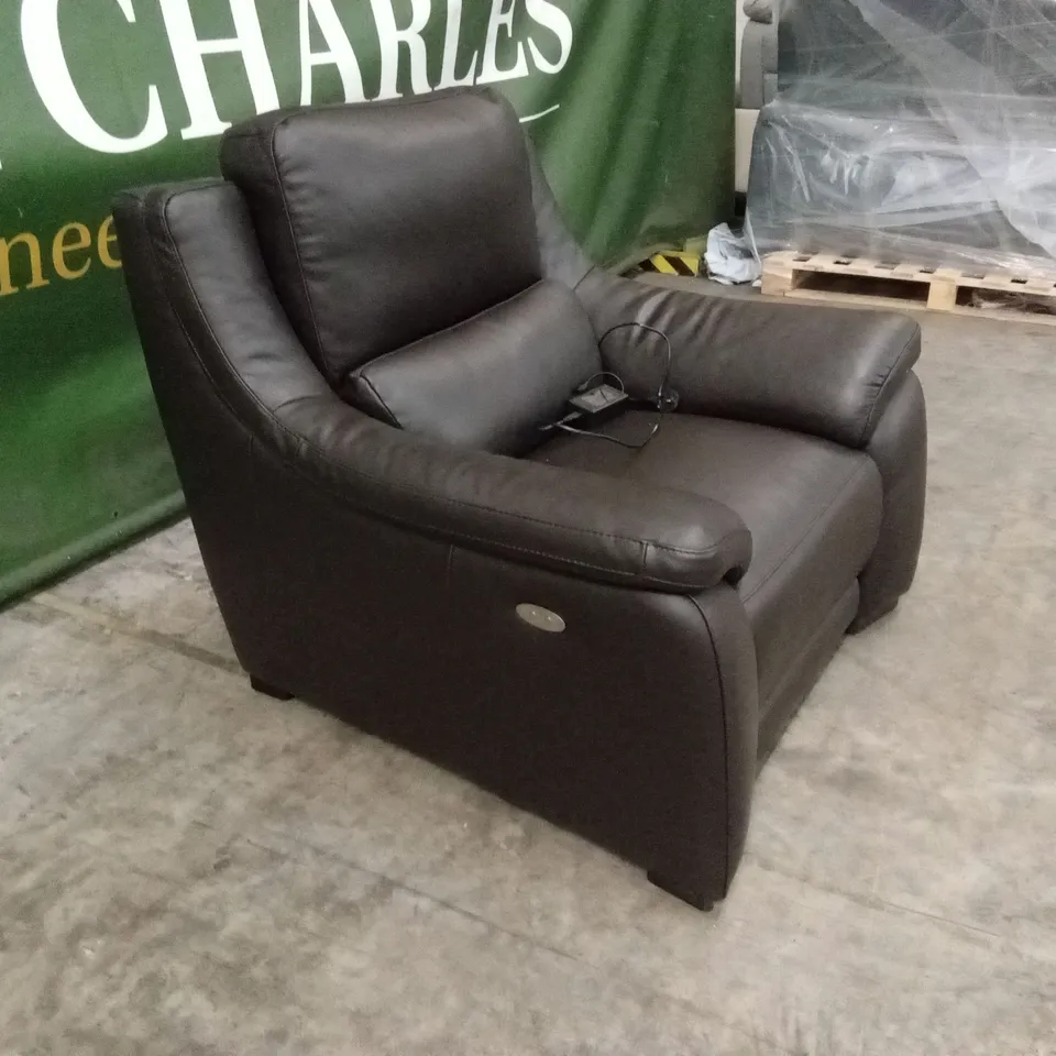 QUALITY DESIGNER ITALIAN MADE DEGANO ELECTRIC RECLINER CHAIR WITH SMALL ARMS - DARK BROWN LEATHER