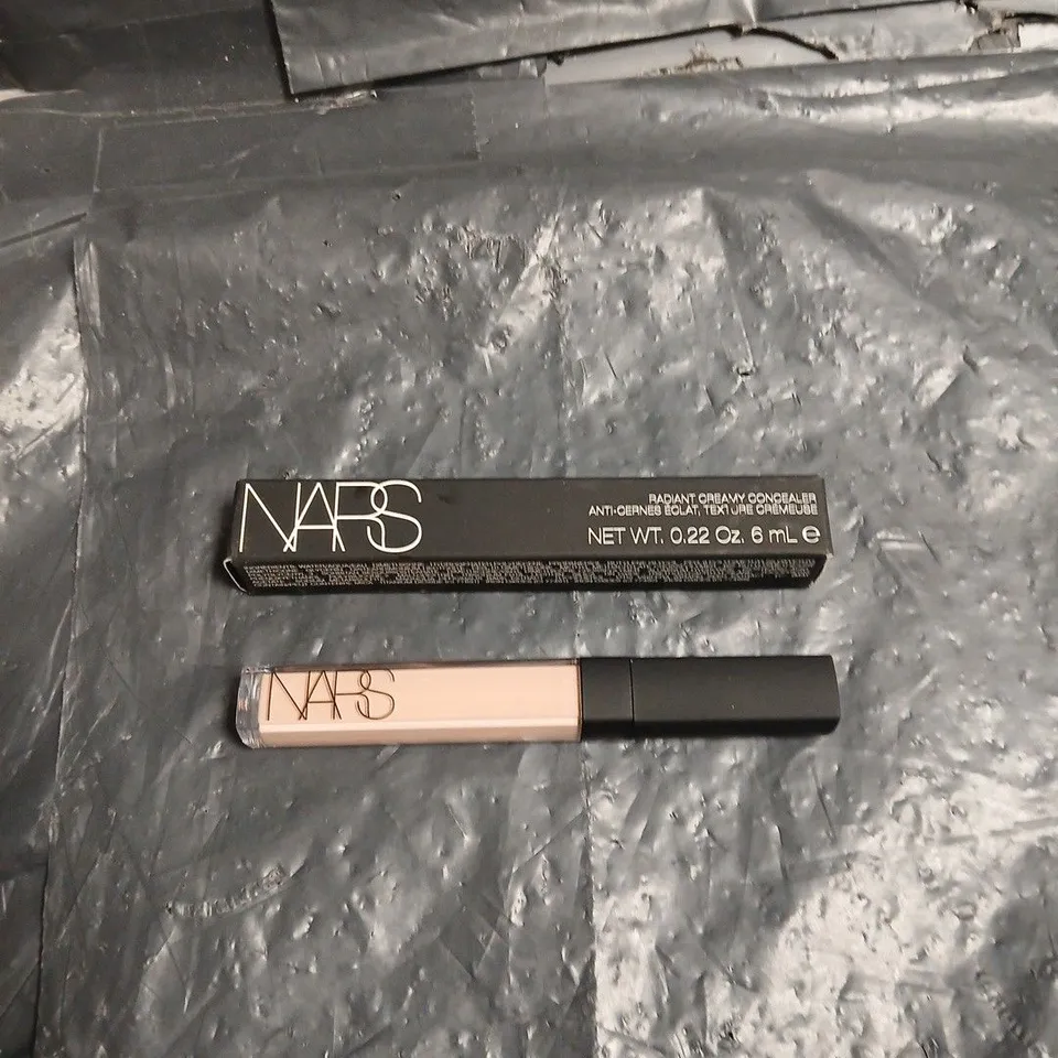 NARS RADIANT CREAMY CONCEALER – LIGHT 2.5 CREME BRULEE (BOXED)