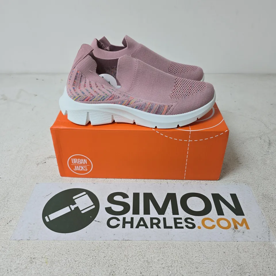 BOXED PAIR OF LIMONCELLO SHOES IN BLUSH - SIZE 7