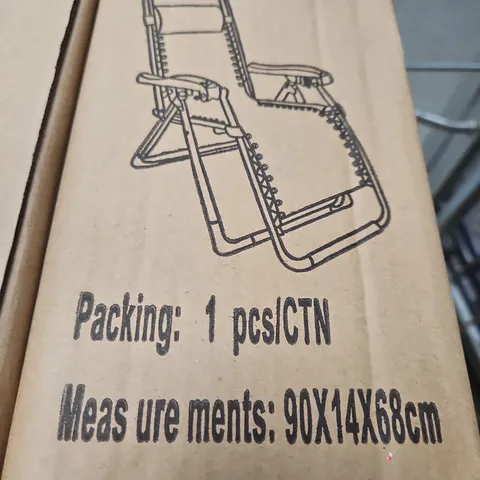 BOXED GARDEN LOUNGER