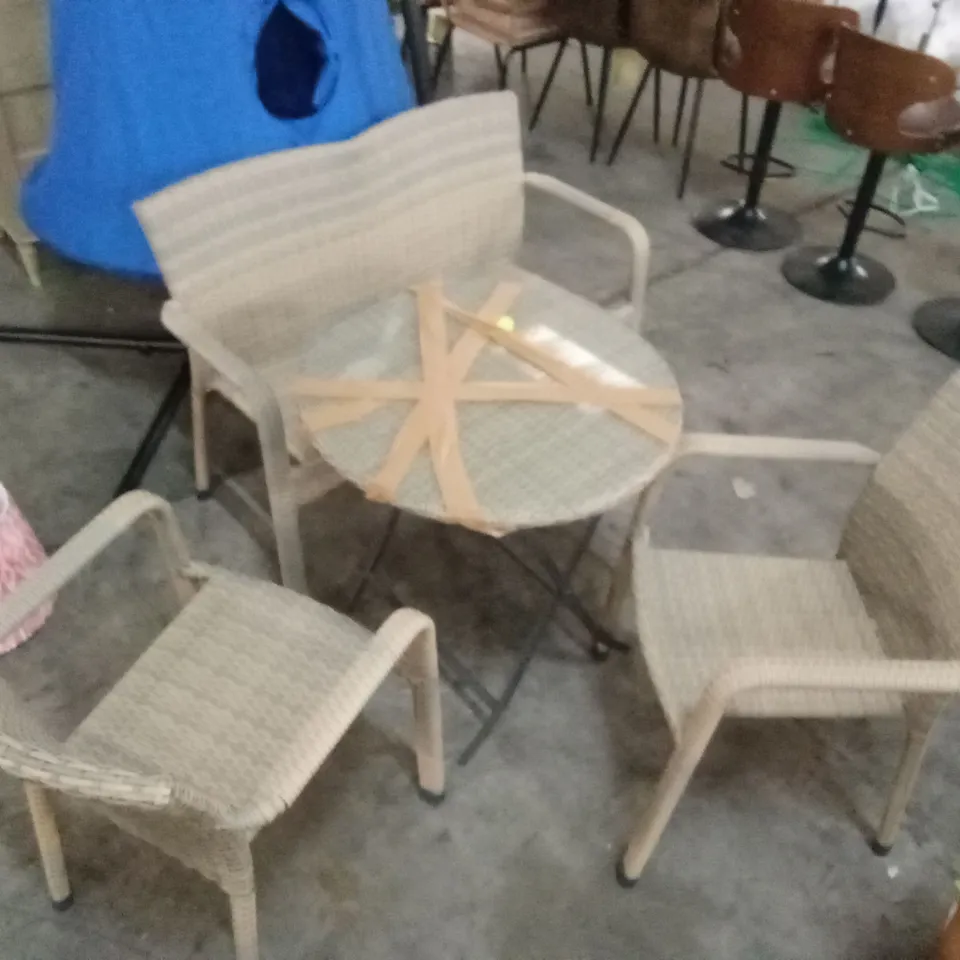 4 PEICE RATTAN BISTRO SET