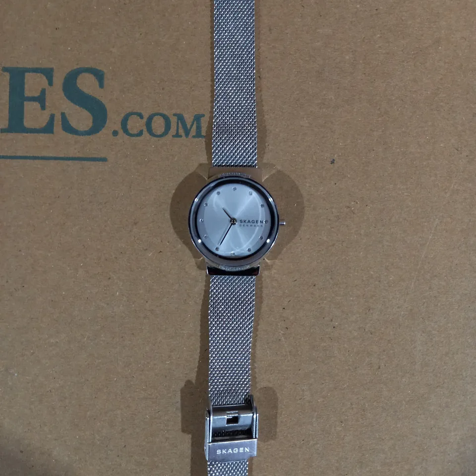 SKAGEN SILVER EFFECT WOMANS WATCH