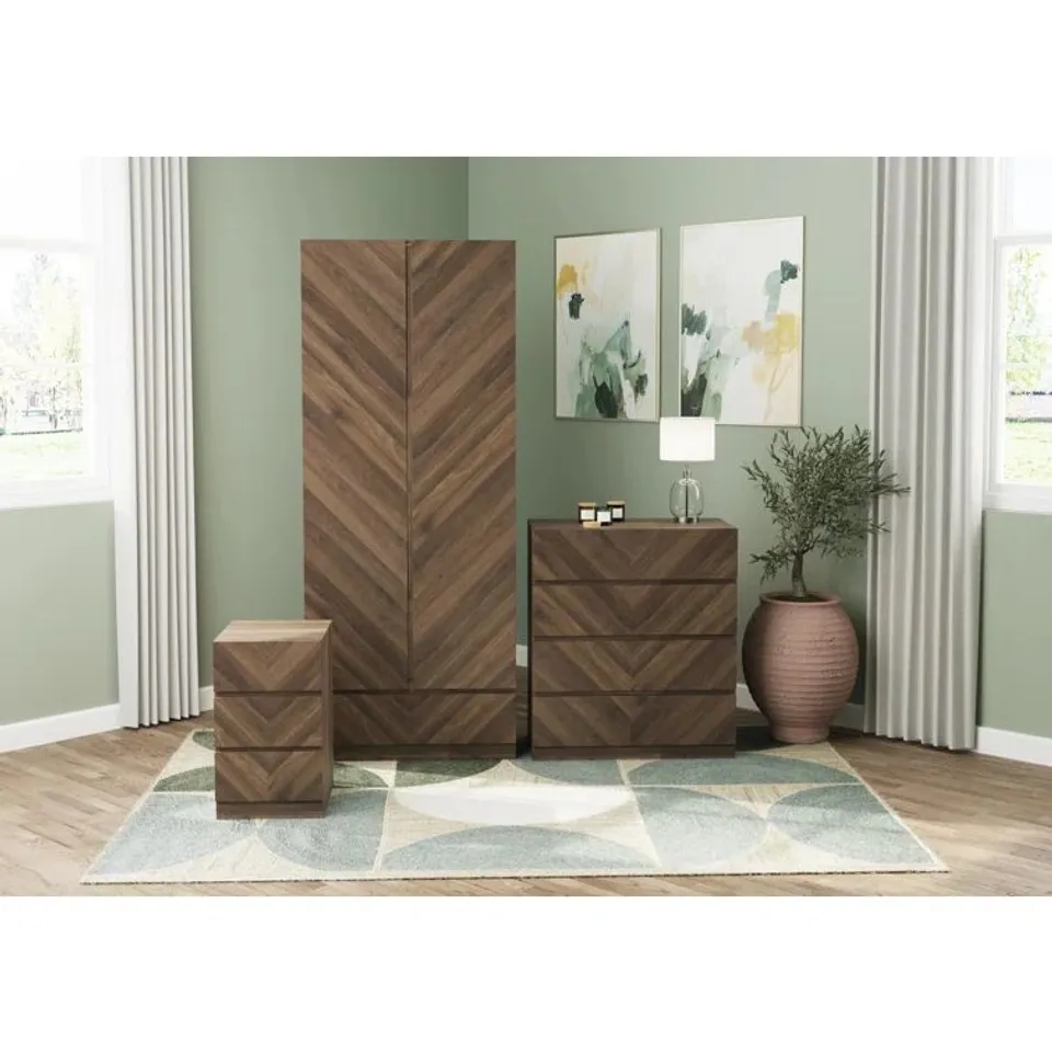 BOXED KASCHA 3-PIECE BEDROOM SET IN ROYAL WALNUT (2 BOXES)