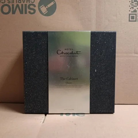 HOTEL CHOCOLAT THE CABINET CLASSIC SELECTION BOX