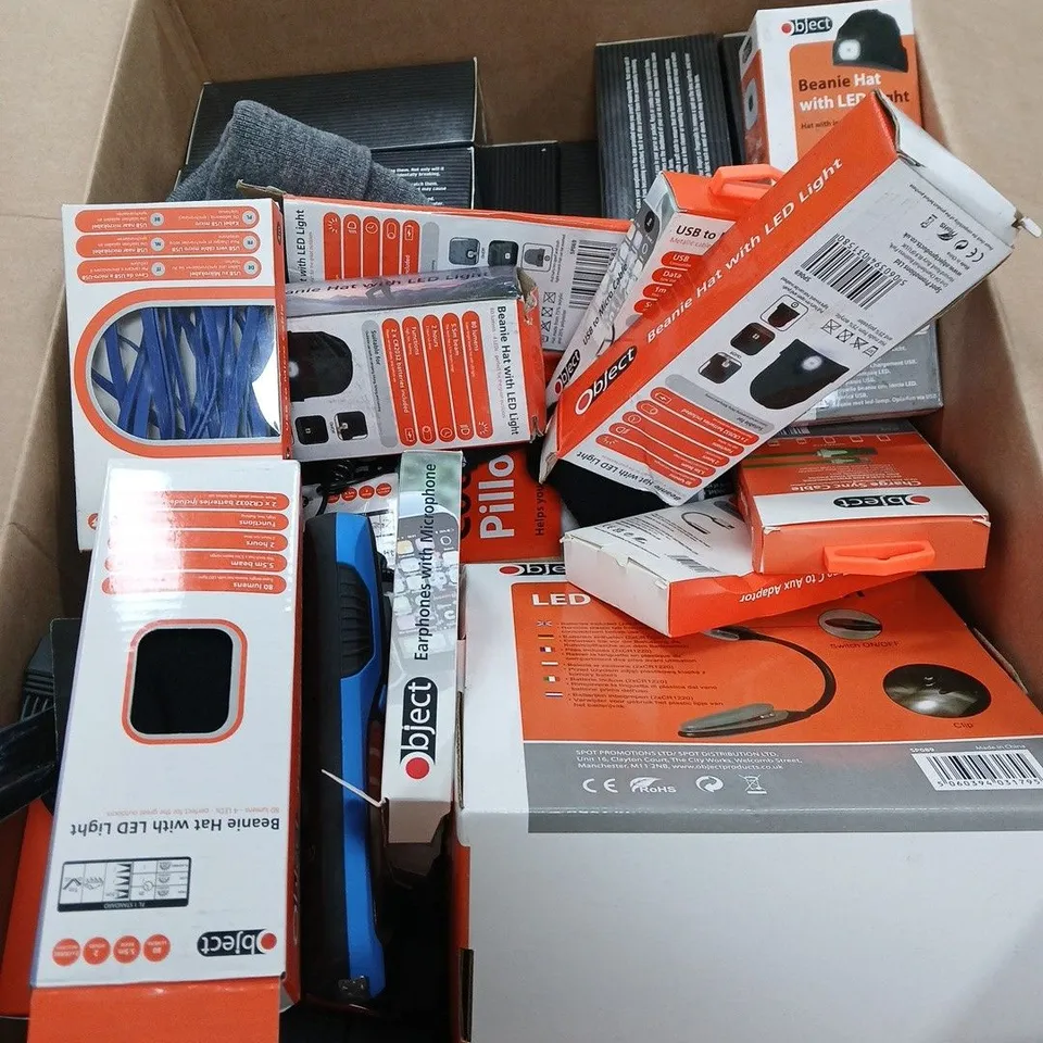 BOX OF APPROXIMATELY 30 ASSORTED ITEMS INCLUDING LED CLIP BOOK LIGHT , SOLO VISION GLASSES AND BEANIE HAT WITH LIGHT