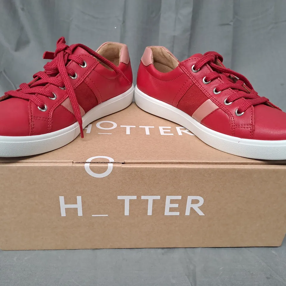 BOXED PAIR OF HOTTER SHOES IN RED/CLAY UK SIZE 6