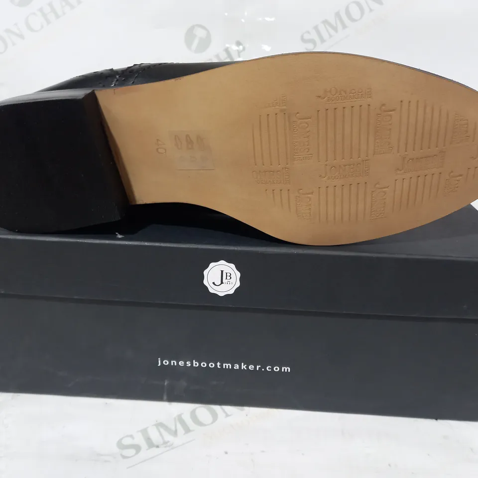 BOXED PAIR OF JONES LOW HEEL LACE UP SHOES IN BLACK UK SIZE 7