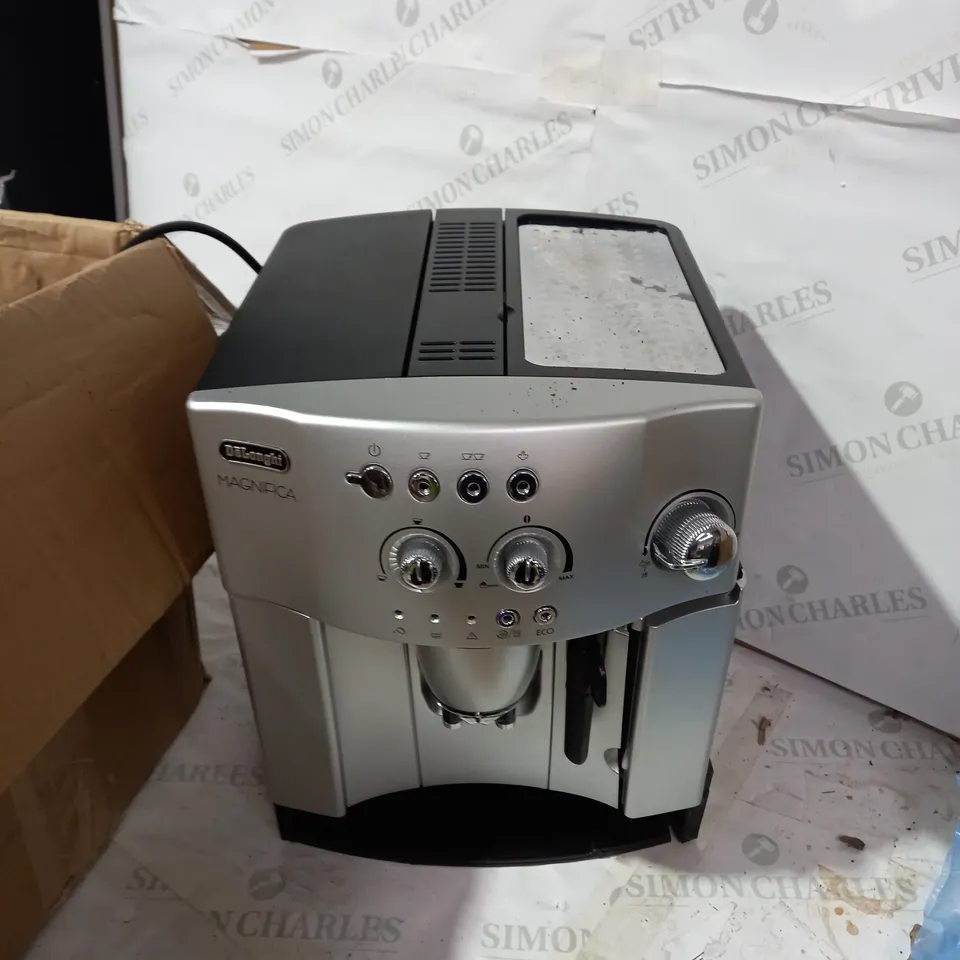 DEHLONGHI MAGNIFICA BEAN TO CUP COFFEE MAKER 