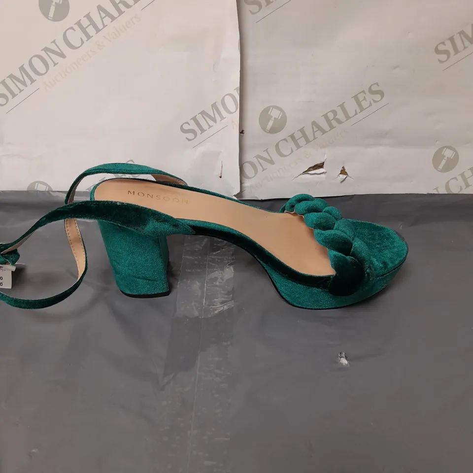 MONSOON LADIES OPEN TOE SANDALS GREEN VELVET SIZE 6