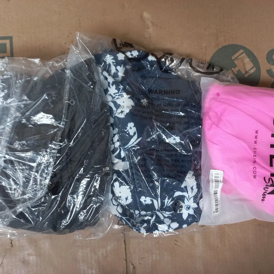 APPROXIMATELY 20 ASSORTED CLOTHING AND FASHION PRODUCTS IN VARIOUS STYLES AND SIZES - COLLECTION ONLY