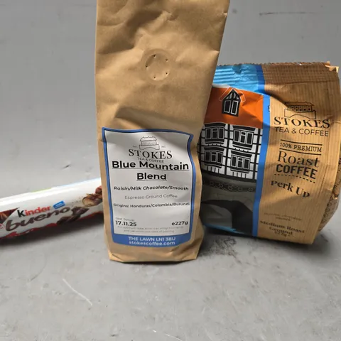APPROXIMATELY 6 ASSORTED FOOD & DRINK ITEMS TO INCLUDE - KINDER BUENO , ROAST COFFEE PERK UP , STOKES BLUE MOUNTAIN BLEND COFFEE