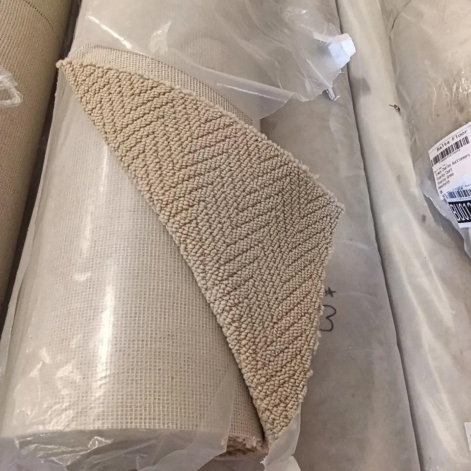 ROLL OF QUALITY DESIGNER STYLE HERRINGBONE CARAMEL CARPET // APPROX SIZE: 5.0 X 7.7m