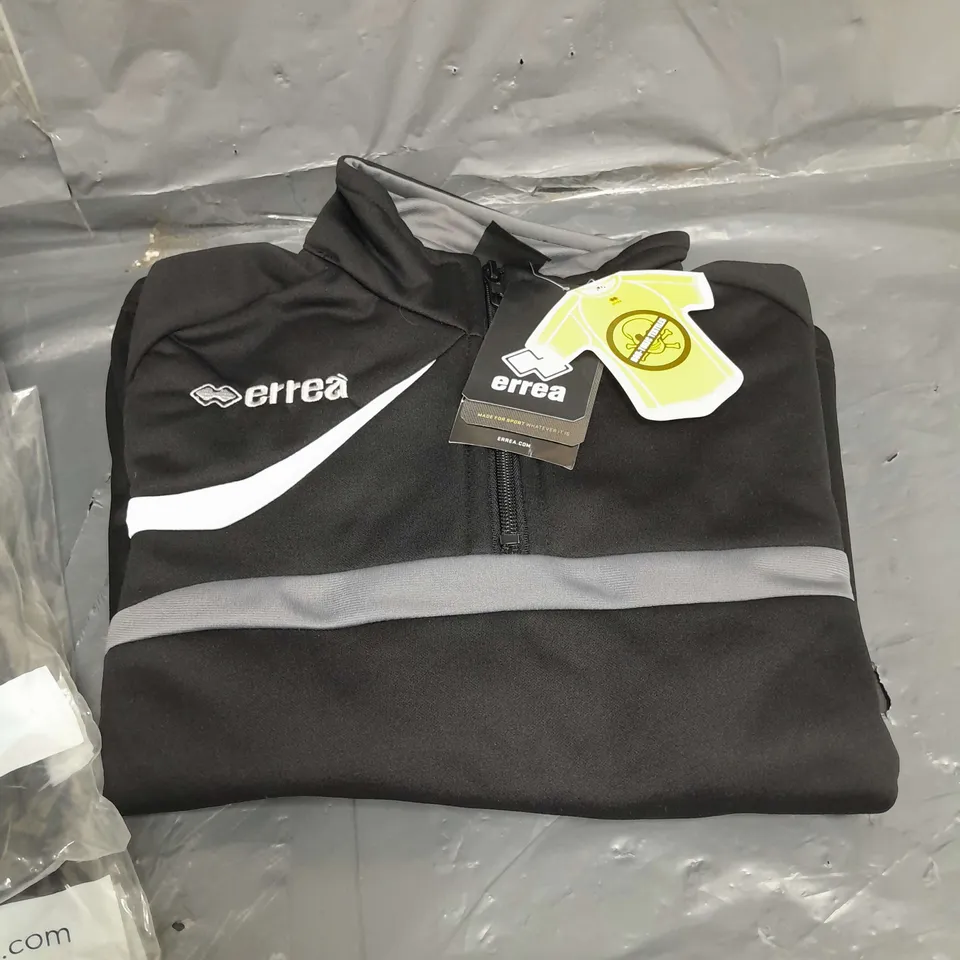 LOT OF FIVE BLACK ERREA BLACK QUARTER ZIP JACKETS
